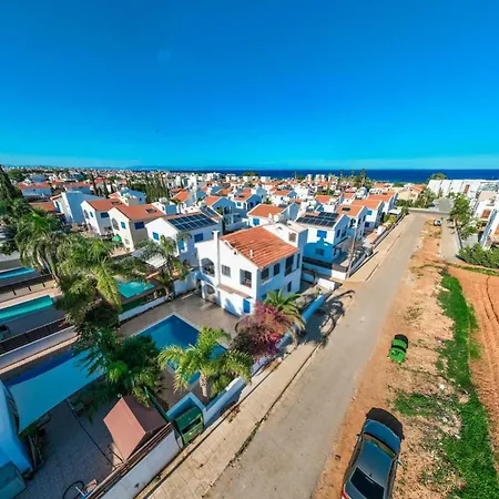 Elia Blue , Hot Tube , Heated Pool