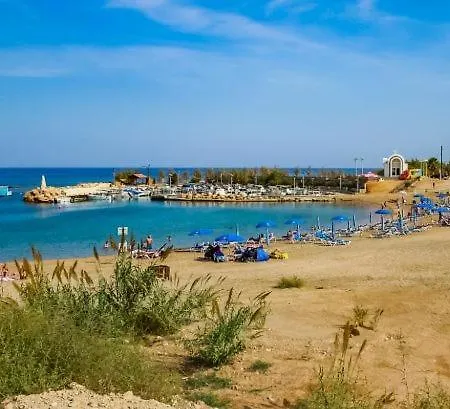 Elia Blue , Hot Tube , Heated Pool Paralimni