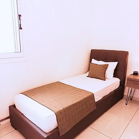 Villa Elia Blue , Hot Tube , Heated Pool Paralimni