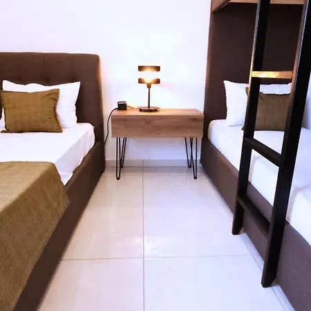 Elia Blue , Hot Tube , Heated Pool * Paralimni