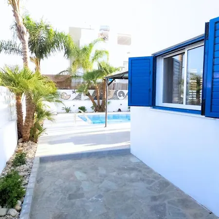 Villa Elia Blue , Hot Tube , Heated Pool *