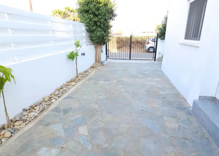 Elia Blue , Hot Tube , Heated Pool